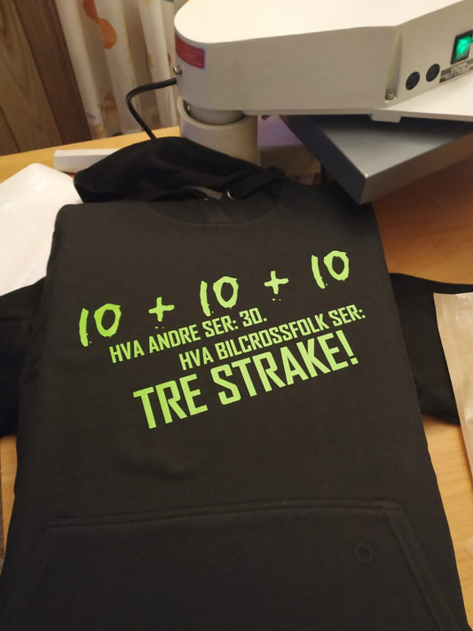 Tre Strake Hettegenser svart/grønn