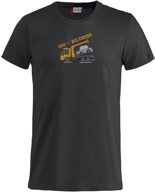 En blå t-skjorte med bilde av en redningsbil trykket på fremsiden