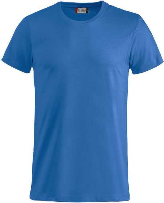 En blå t-skjorte